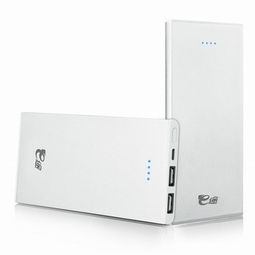 e途f100移動(dòng)電源評(píng)測 大容量聚合物電芯，雙USB接口滿足車載與日常充電需求
